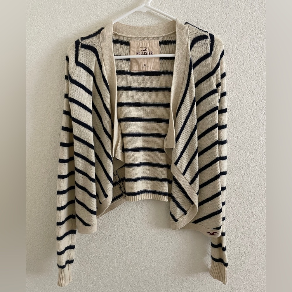 Hollister ivory/navy striped asymmetrical cardigan